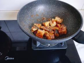 15分钟后大火收汤即可关火。