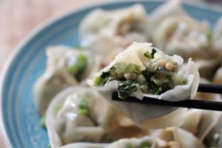 素馅儿水分足，有颗粒感，也不过度到让皮烂糊。美味。