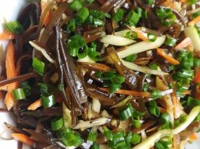 拌匀撒少许香葱