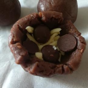 可可面团中加奶油奶酪和巧克力