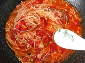 半汤匙白糖、少许鸡精调味