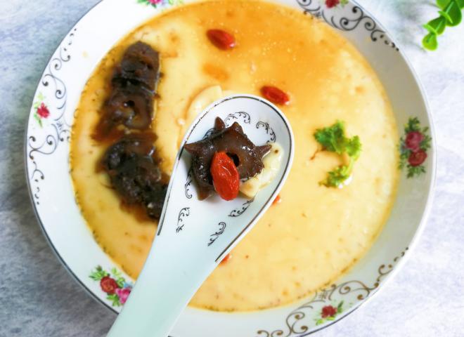 麻油枸杞海参蒸蛋