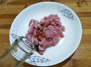 少许料酒