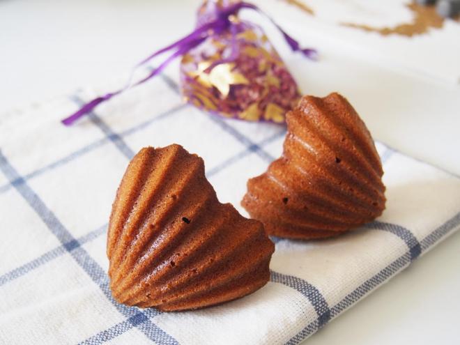 心形咖啡玛德琳