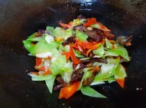 翻炒均匀即可