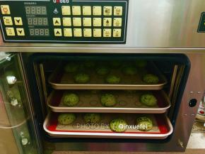 刚出锅不要移动，凉透后再移动