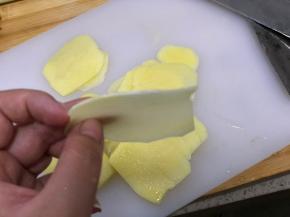 当然了，你也可以用刀切