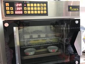 二发开35度，放两碗热水，发至明显增大