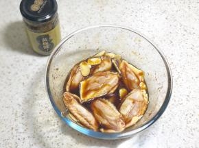 再放入两勺黄梅酱
