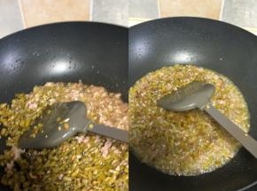再放豇豆粒，混合好之后