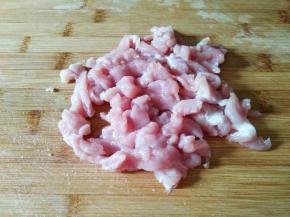 瘦肉切丝