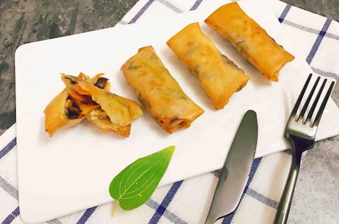 三鲜春卷or蜜豆春卷