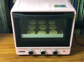 提前预热160度，烘烤16分钟