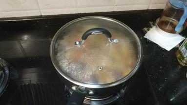 盖盖子炖5分钟