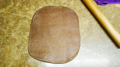 分割等份，拿出一等份擀开