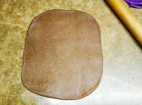 分割等份，拿出一等份擀开