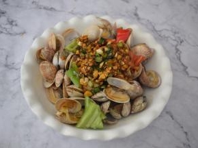 淋上刚才调好的酱汁