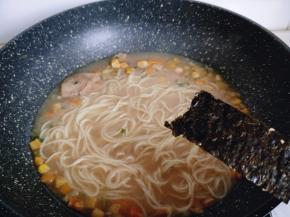 即可食用，脆脆香香的海苔！