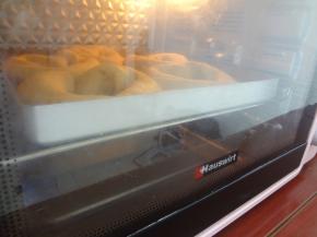 送入预热好的烤箱185度20分钟中途上色加盖锡纸就可以啦