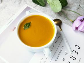 奶香南瓜汤就ok了。