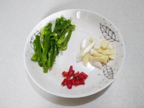 配料如上图切好