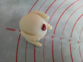 粘到小马的身体上