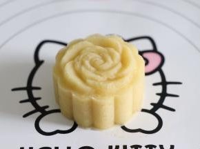 一个美美的绿豆糕就完成了。