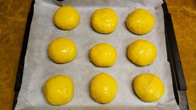 这盘是用牙签划上纹路的