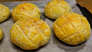 烤好拿出，趁热吃了个最不漂亮的(๑‾ ꇴ ‾๑)