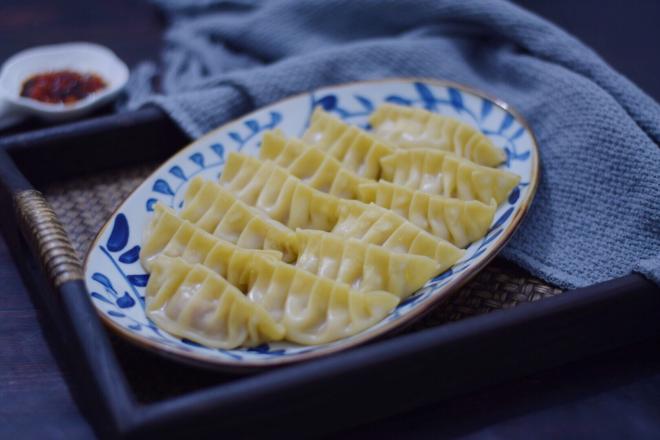 猪肉金针菇饺子