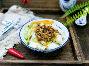 吃的时候拌一拌。