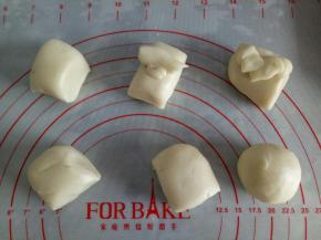 松弛好的油皮平均分成6份