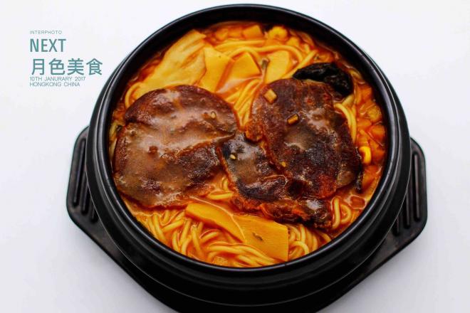 特色豚骨番茄叉烧面