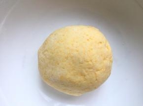 揉成面团
