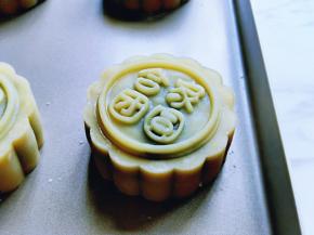 来一张特写！皮比较薄，可以根据个人喜欢来做馅料与皮的比例！ （不建议皮太厚）