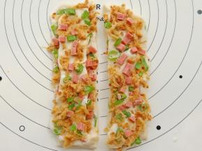 两条叠加在一起。