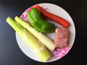 准备材料如图。