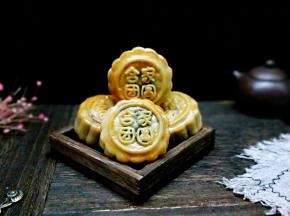 合家团圆月饼！