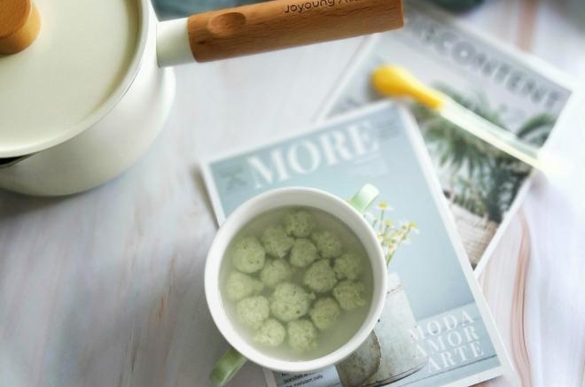 西蓝花虾丸子汤