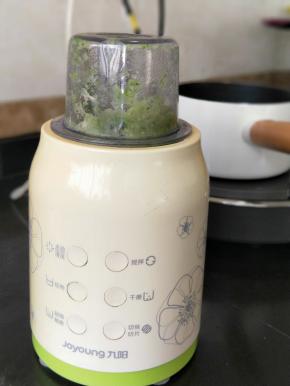 选择超细研磨，启动料理机打到细腻。