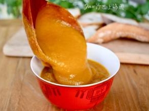 滴入少量牛奶/奶油