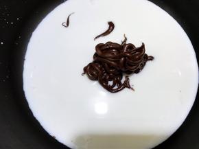 加入用剩的黑巧克力