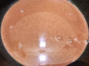 最小火加热至巧克力融化