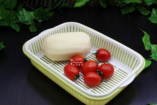 食材的准备莲藕、圣女果、生姜汁、柠檬沙拉汁