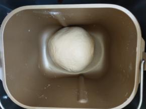 然后滚圆基础发酵30分钟。