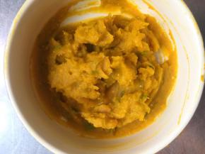 酵母拌在南瓜泥中