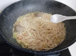 加入盐，鸡粉关火出锅。（可以根据个人口味调味）