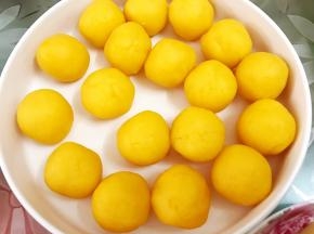 放凉后的馅分为18份