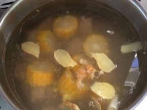 继续炖煮半小时。