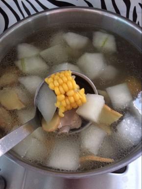 在炖半小时就可以了。